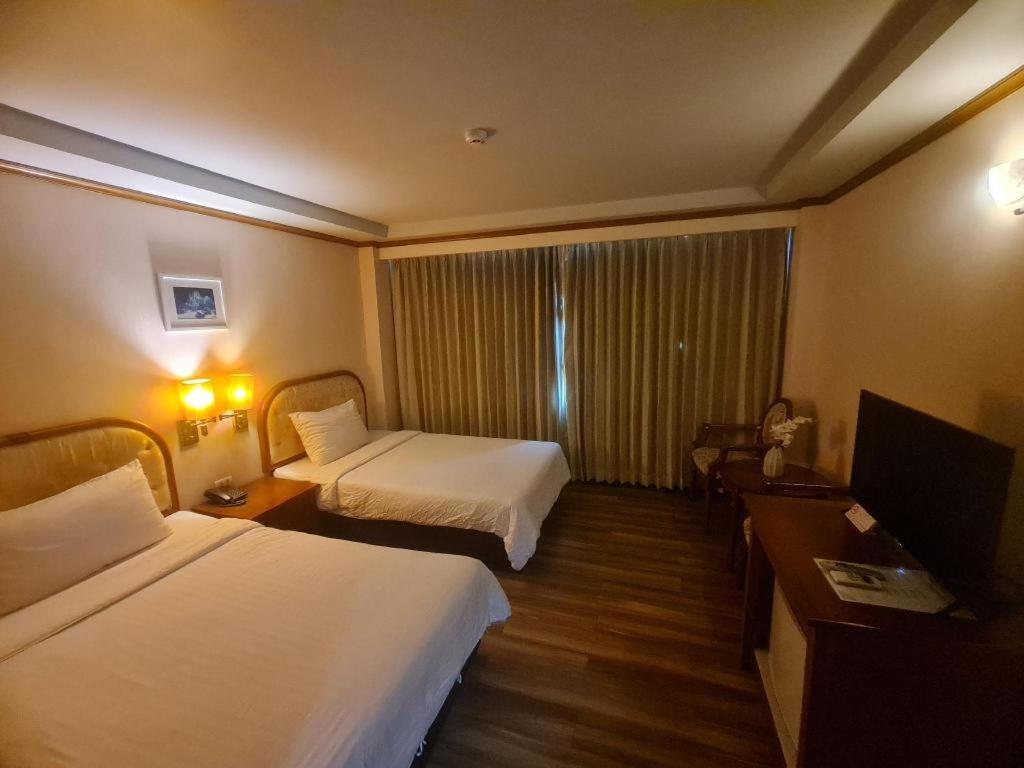 Western Grand Hotel Ratchaburi Ban Bang Kra Eksteriør billede