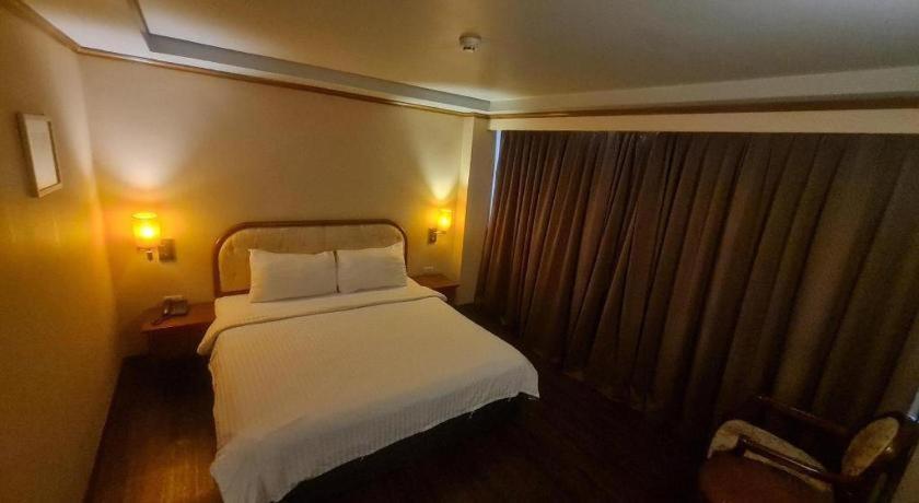 Western Grand Hotel Ratchaburi Ban Bang Kra Eksteriør billede