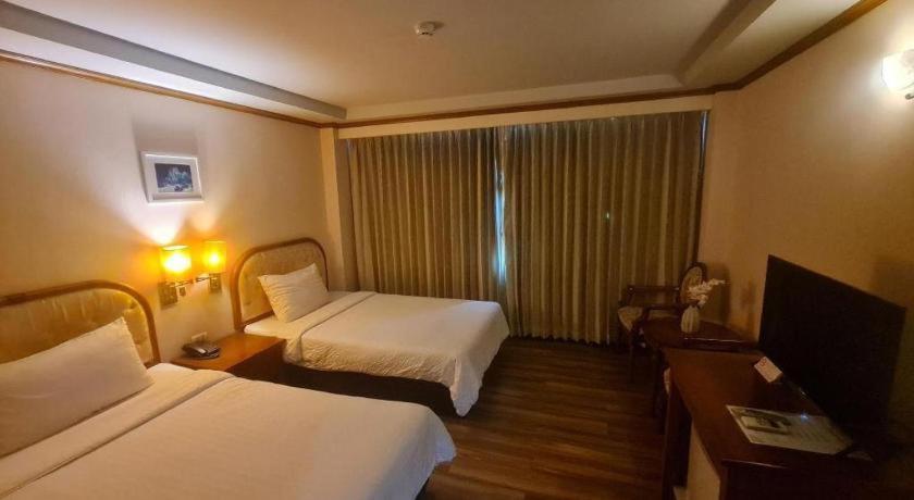 Western Grand Hotel Ratchaburi Ban Bang Kra Eksteriør billede